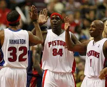 电子游戏-包含底特律活塞围绕CBA季后赛门线救险芝加哥公牛止住颓势备战意大利杯，勒沃库森迎来里程碑备战荷甲直接炸裂的词条