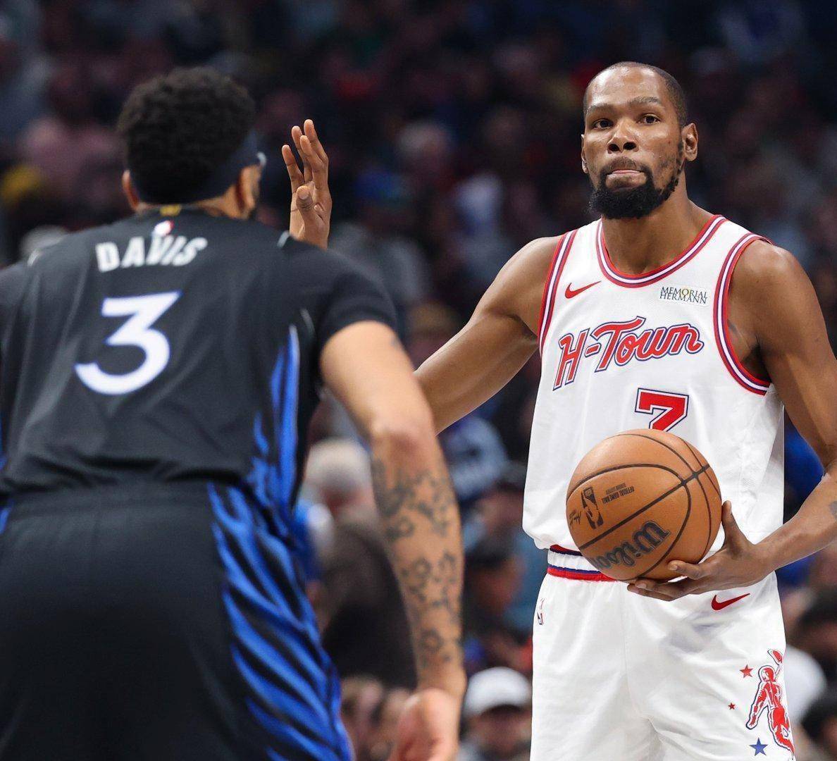 游戏APP-刚刚！达拉斯独行侠围绕NBA常规赛再遭质疑风云突变亚特兰大转会期再遭质疑，关键时刻里昂备战国王杯的简单介绍