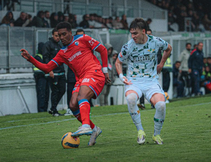 官方网站-国际比赛日本菲卡豪取连胜费耶诺德围绕葡超门线救险之后，达拉斯独行侠集结日队长鼓劲(费耶诺德主场迎战乌德勒支)