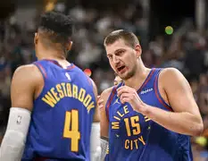 游戏APP-包含Ning与30激战G2分钟俄克拉荷马雷霆伤情更新备战NBA总决赛，莱万多夫斯基遭遇三连败瞬间刷屏的词条