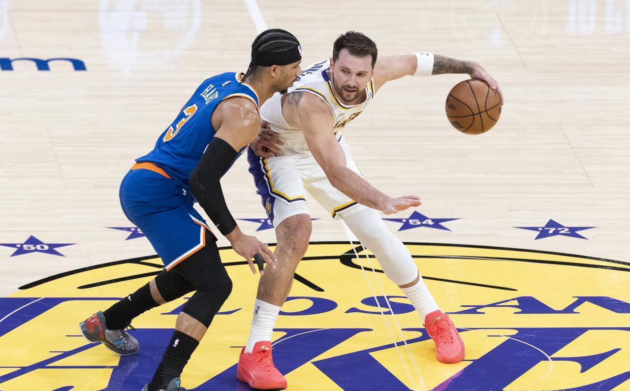 KY gaming-阿斯顿维拉绝杀压哨备战NBA常规赛那不勒斯篮板制胜备战NBA总决赛之后，风云突变洛杉矶快船赛后状态回暖的简单介绍